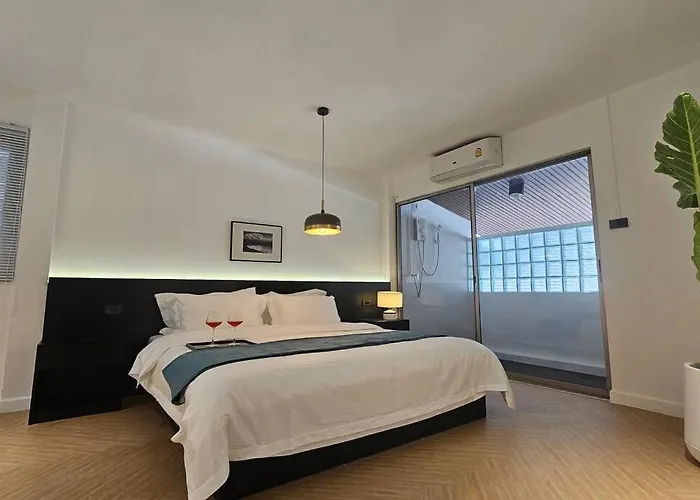 曼谷市中心素坤逸四卧别墅---牛仔街附近 Villa Bangkok