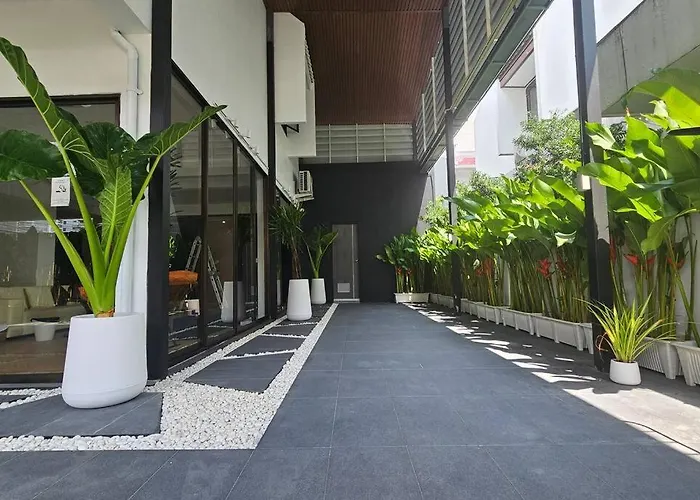 曼谷市中心素坤逸四卧别墅---牛仔街附近 Villa Bangkok