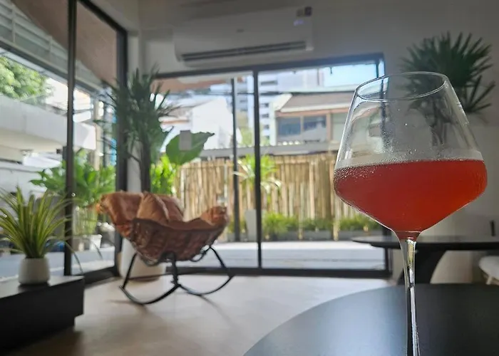 Villa 曼谷市中心素坤逸四卧别墅---牛仔街附近 Bangkok