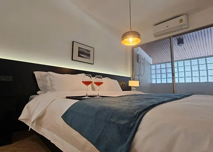 Villa 曼谷市中心素坤逸四卧别墅---牛仔街附近 *