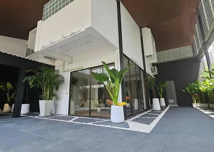 曼谷市中心素坤逸四卧别墅---牛仔街附近 * Bangkok