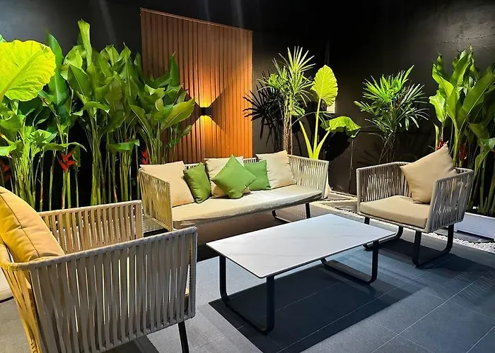 曼谷市中心素坤逸四卧别墅---牛仔街附近 Villa Bangkok